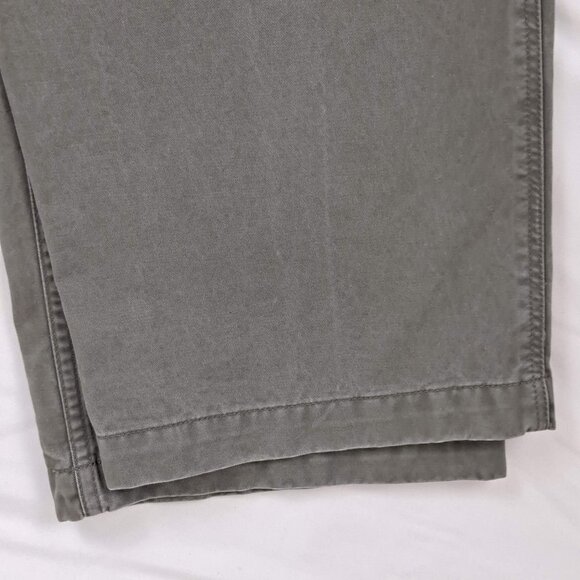 Dockers Size 33 x 30 Gray Flat Front Pants Straight Leg 5 Pocket Zip Fly - Picture 4 of 11